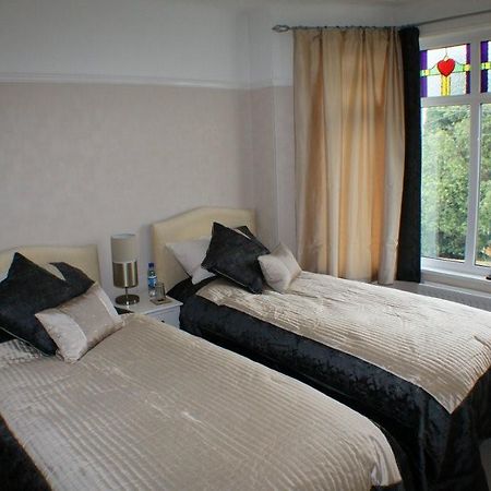 Bed and Breakfast Langdale House Сент-Остелл Екстер'єр фото